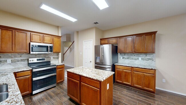 Building Photo - $2,095 FOR A GORGEOUS HOME BY FORT HOOD!