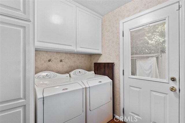 Building Photo - 887 Talisman Ln