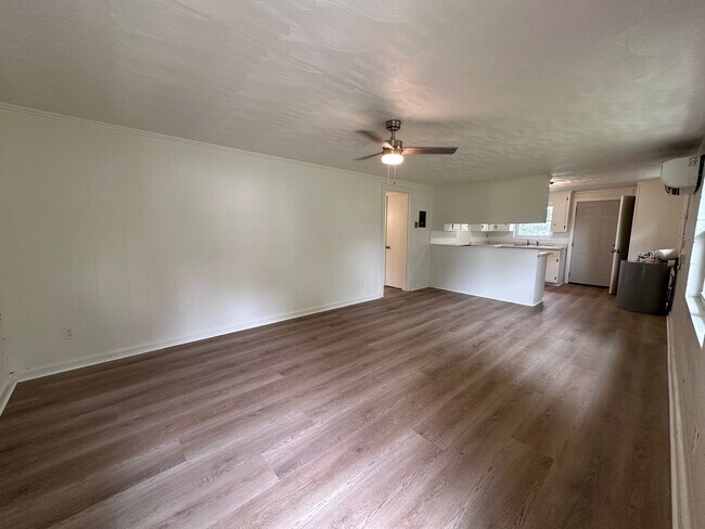 Primary Photo - For Rent – $1,100/month | 2 Bed | 1 Bath