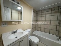 Building Photo - 206 Maine Ave