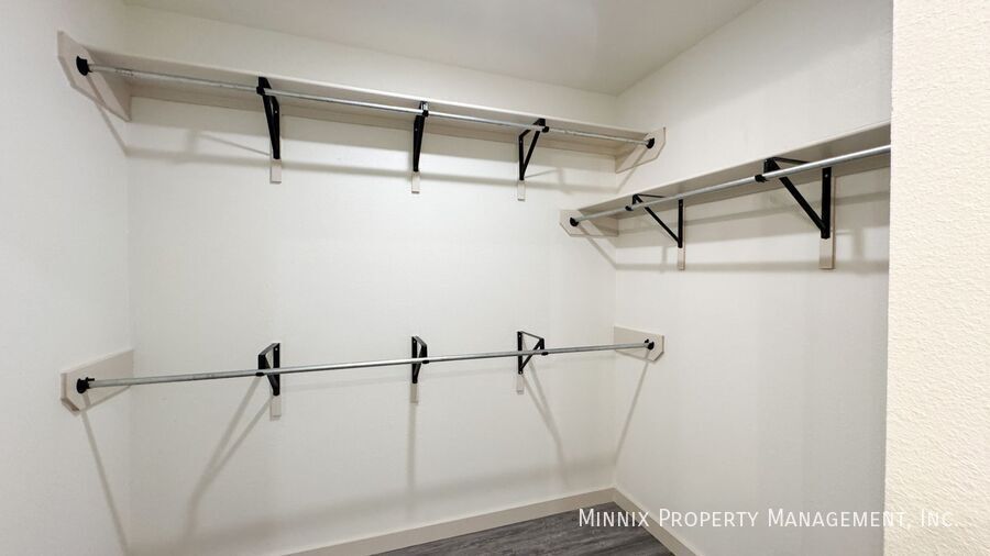 Building Photo - 7729 Date Ave