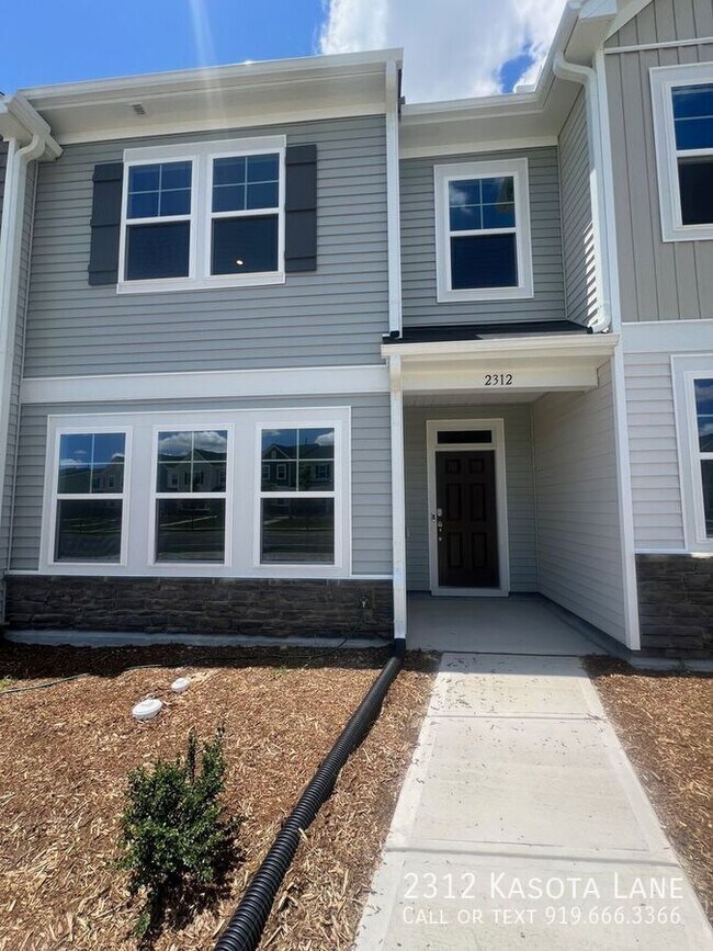 Building Photo - 2312 Kasota Ln