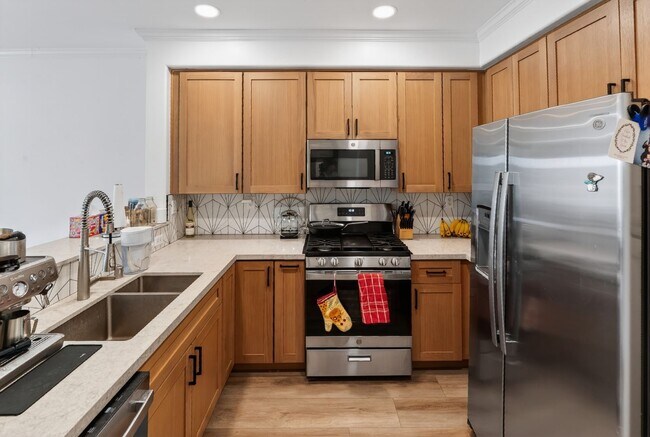 Building Photo - 12810 Via Nieve