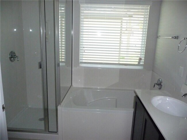 Building Photo - 1118 Walnut Canyon Blvd