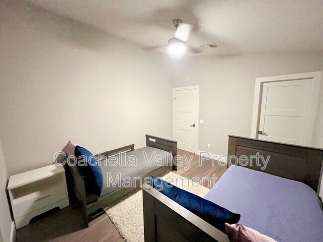 Building Photo - 39866 Newcastle Dr