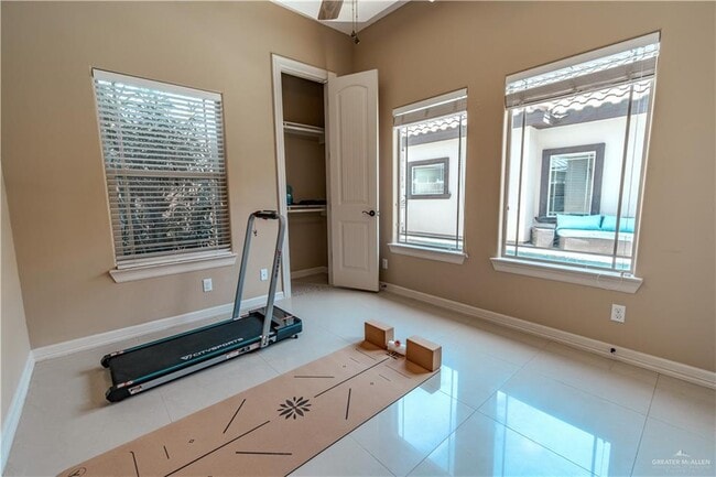 Building Photo - 45 Monroe Ave