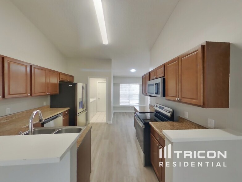 Building Photo - 13410 Maureen Ave