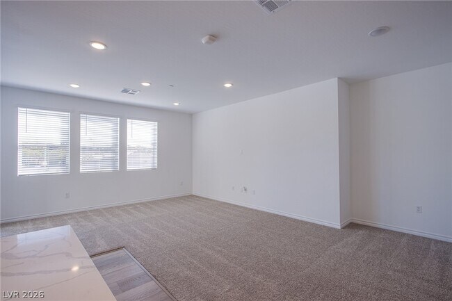 Building Photo - 2555 Hampton Rd