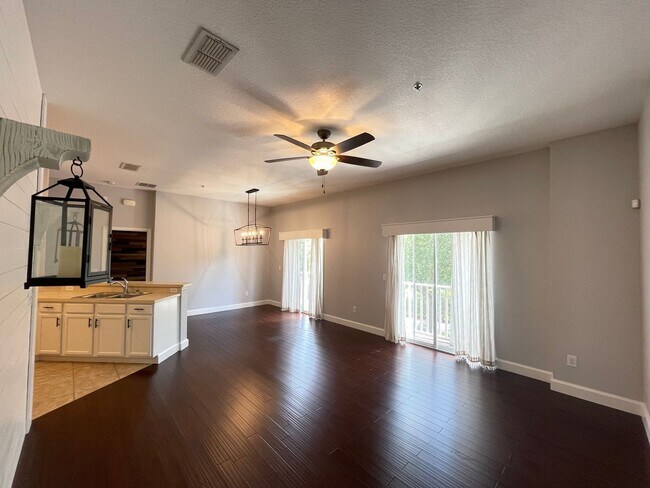 Building Photo - 10826 Eclipse Lily Way