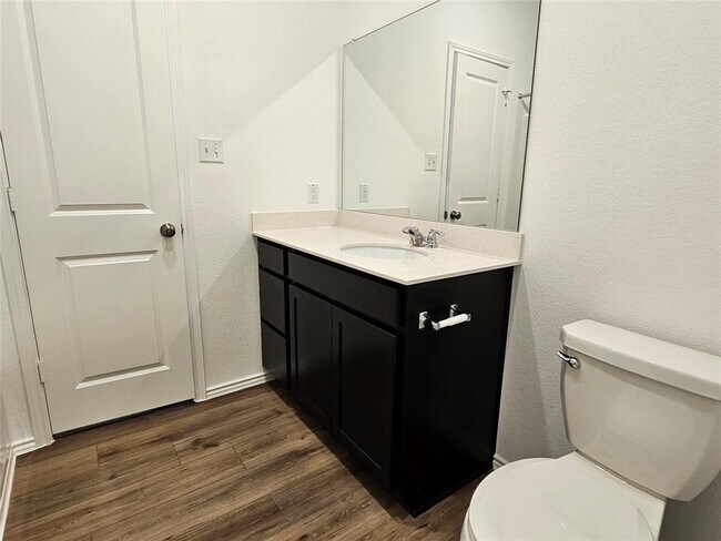 Building Photo - 418 Paddlefish Ln