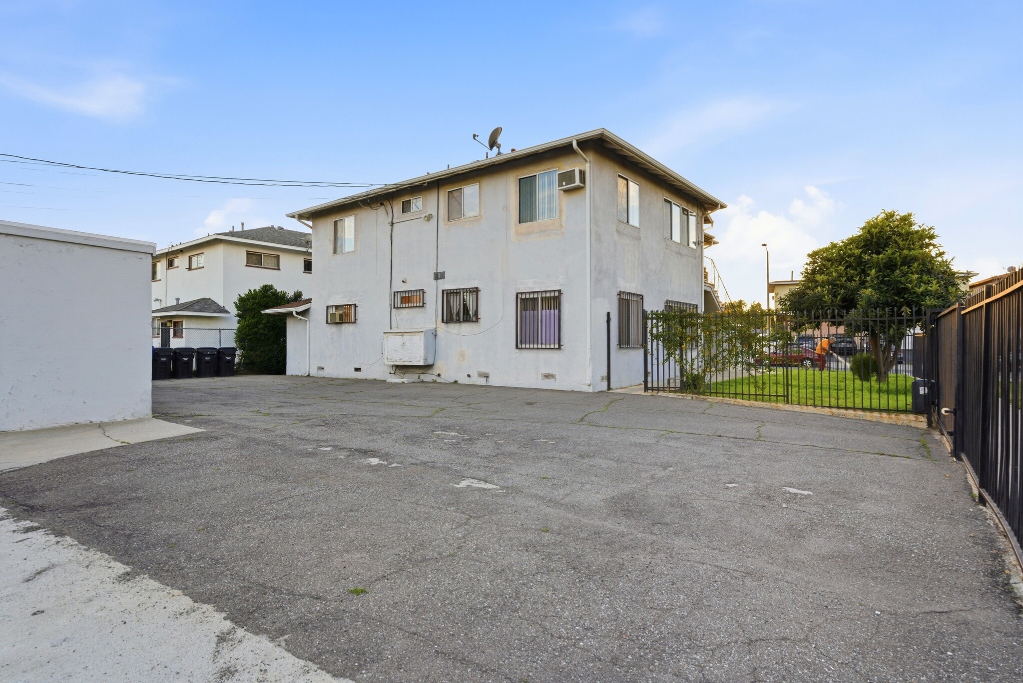 Building Photo - 7932 Brimfield Ave