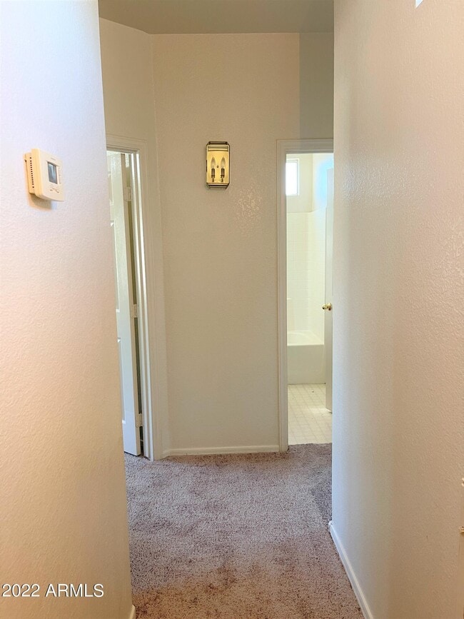 Building Photo - 1691 E Park Ave