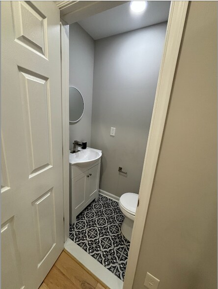 Building Photo - 640 Melvin Dr