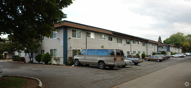 Building Photo - The Pines Apartments