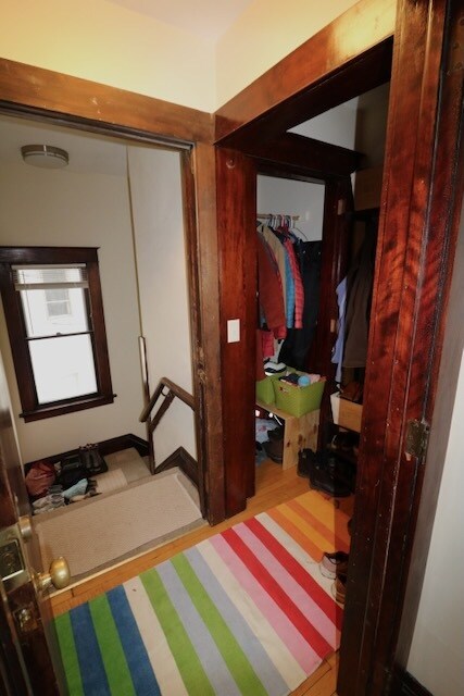 entry way - 707 S Dickinson St