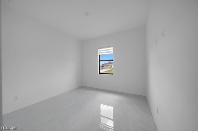 Building Photo - 2700 42nd St W