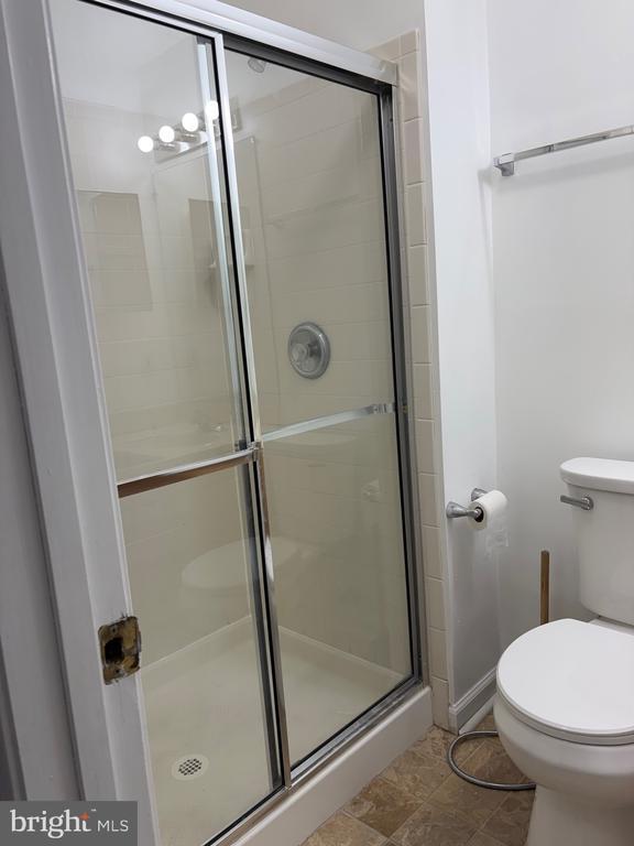 Building Photo - 1914 Meadowgate Ct