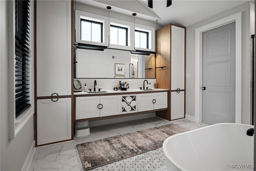 Building Photo - 3618 Graythorne Dr