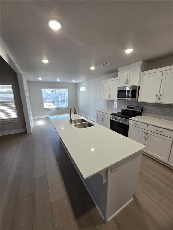 Building Photo - 480 S Benchmark Ln