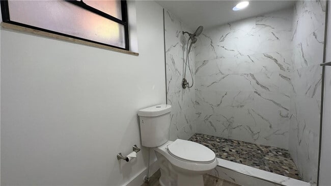 Building Photo - 101 Ocean Ln Dr