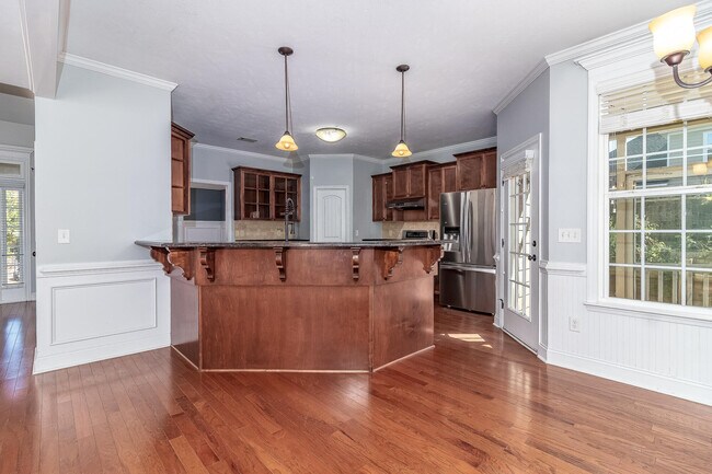 Building Photo - 4025-4025 Stowe Dr