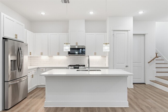 Building Photo - 4605 Lavatera St