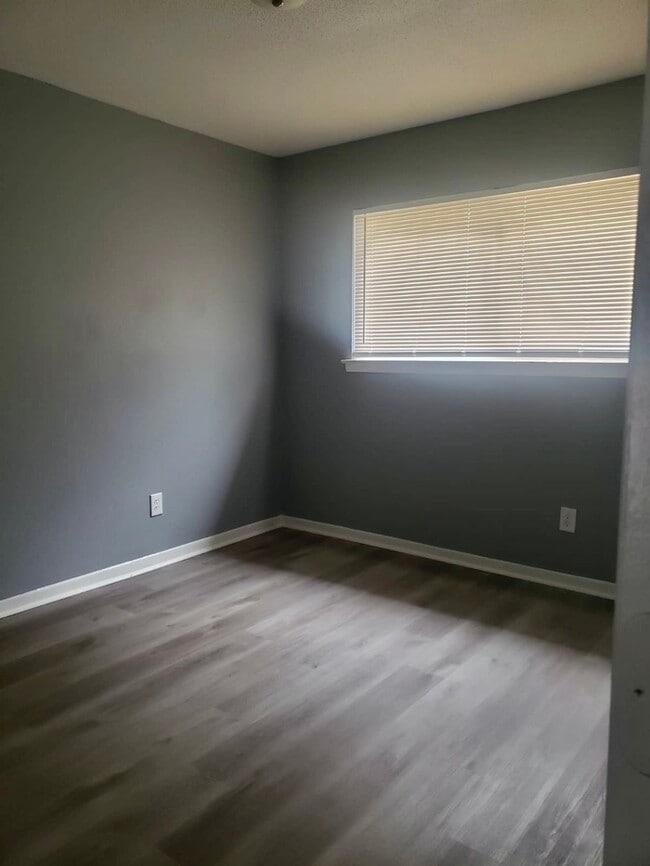 Building Photo - Newly Renovated Home For Rent
