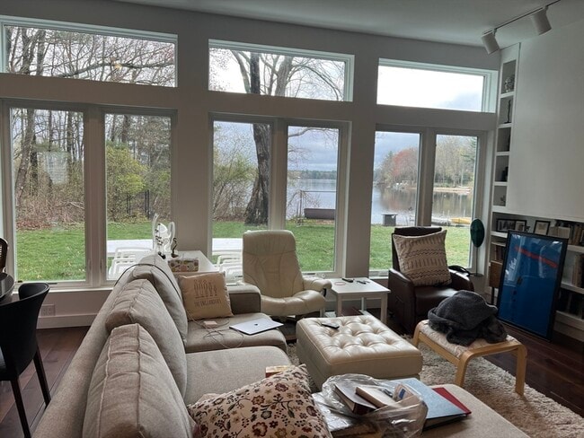 Building Photo - 25 Sturges Rd