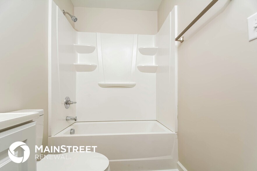 Building Photo - 411 Feldspar Way