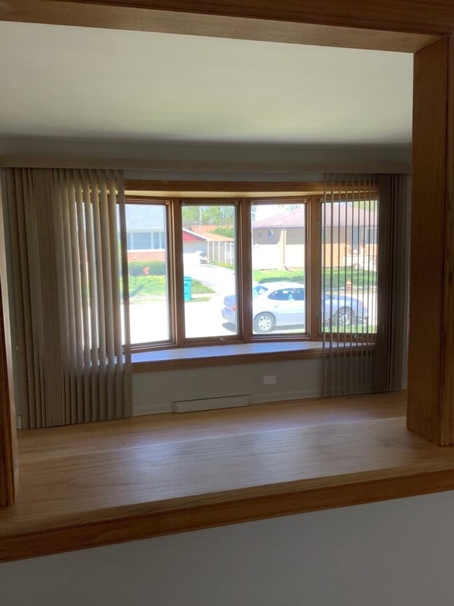 Building Photo - 4920 Cypress Dr