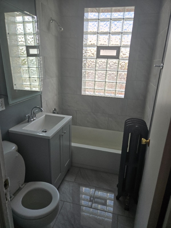 Building Photo - 8936 S Ashland Ave