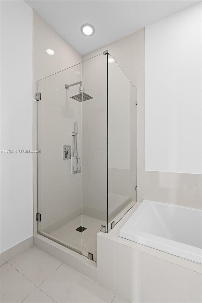 Building Photo - 45 SW 9th St