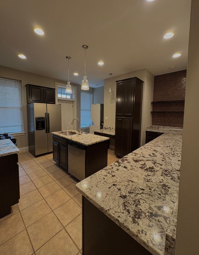 Building Photo - High end, 3 bedroom single family home in The Grove!