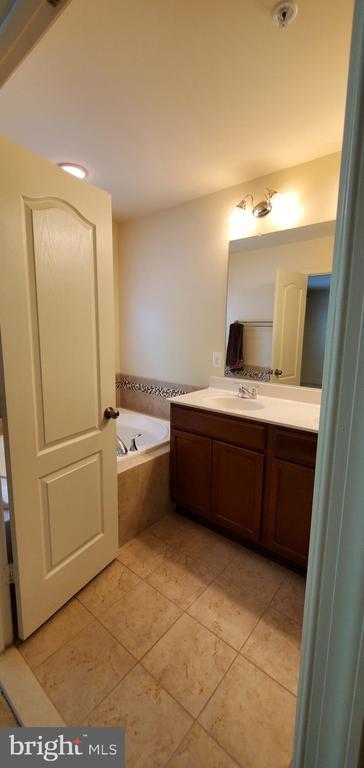 Building Photo - 12425 Horseshoe Bend Cir