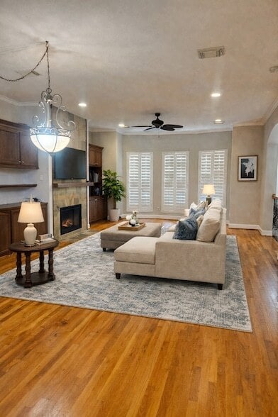 Building Photo - 584 Bomar St