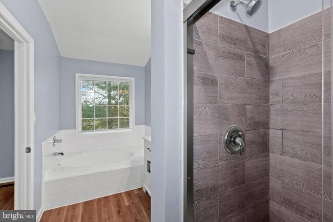 Building Photo - 7910 Beach Plum Ln