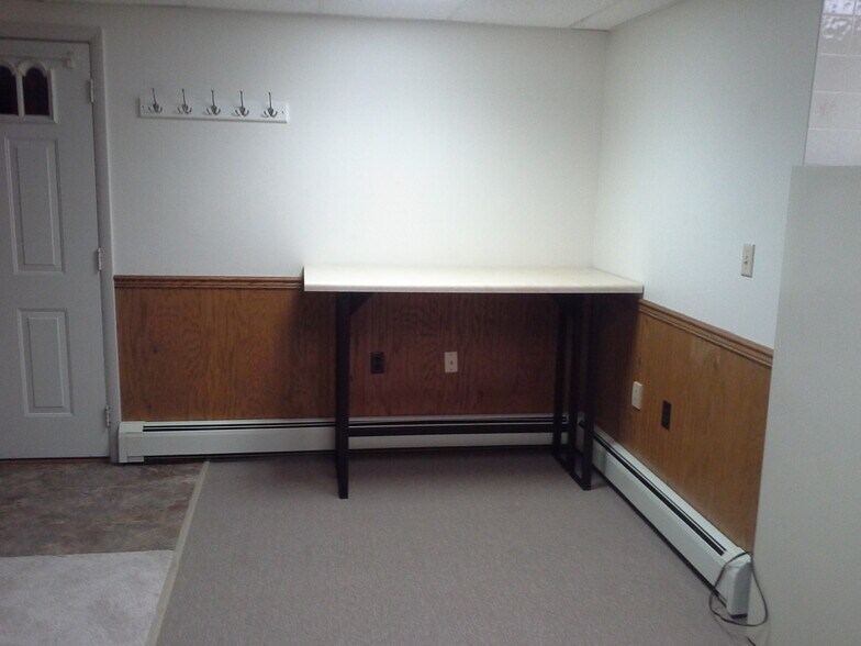 Dinning area - 119 Valley View Dr