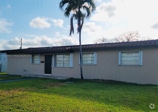 Building Photo - 4225 SW 98th Ct