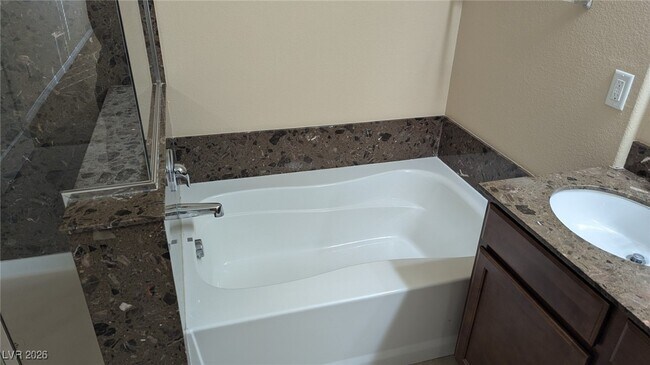 Building Photo - 3072 Bicentennial Pkwy