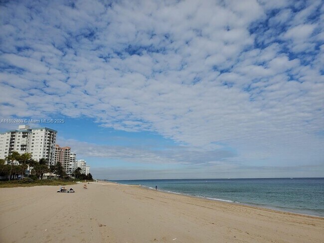 Building Photo - 1501 S Ocean Blvd