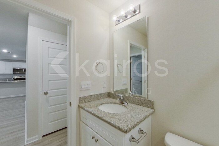 Building Photo - 321 Monarch Ln