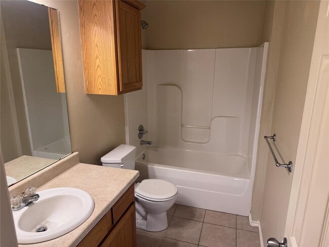 Building Photo - 2521 W Oklahoma Ave