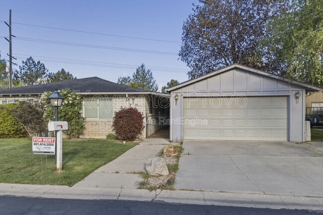 Building Photo - 2871 Marrcrest W