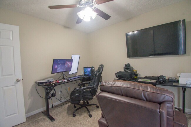 Building Photo - Coming Soon! 3 Bedroom 2.5 Bathroom- Large Fenced Yard Pets Okay!