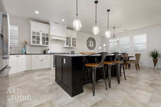 Building Photo - 3741 Kenzies Way