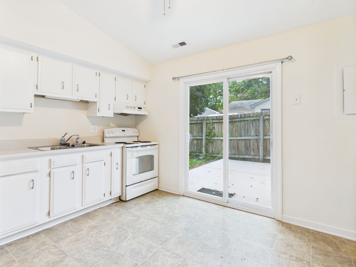 Building Photo - 7115 Senn Way