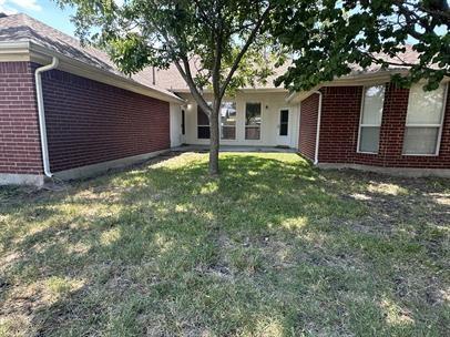 Building Photo - 2514 Chapel Hill Dr