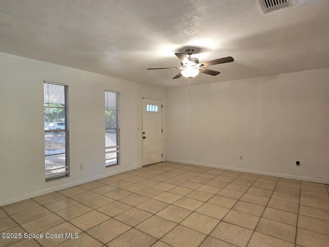 Building Photo - 1537 Mango Tree Dr
