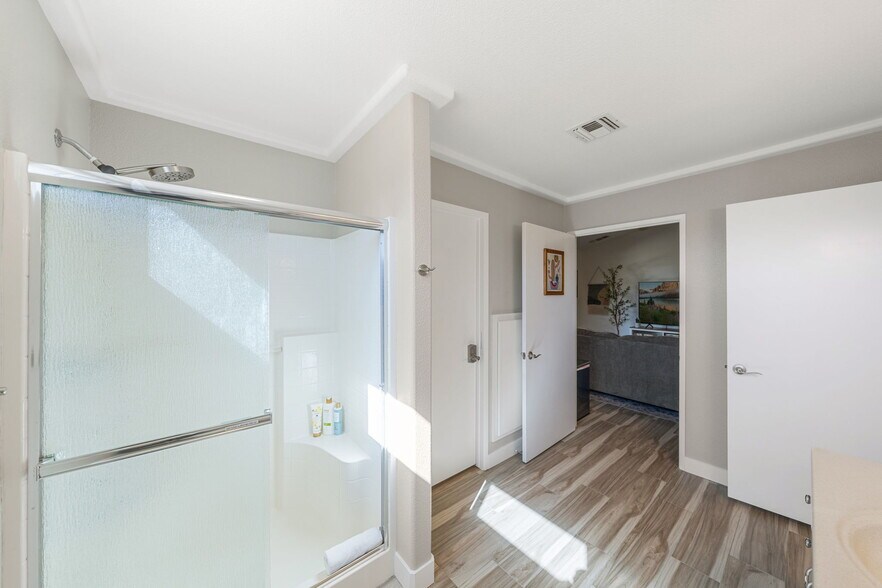 Building Photo - 58328 Bonanza Dr