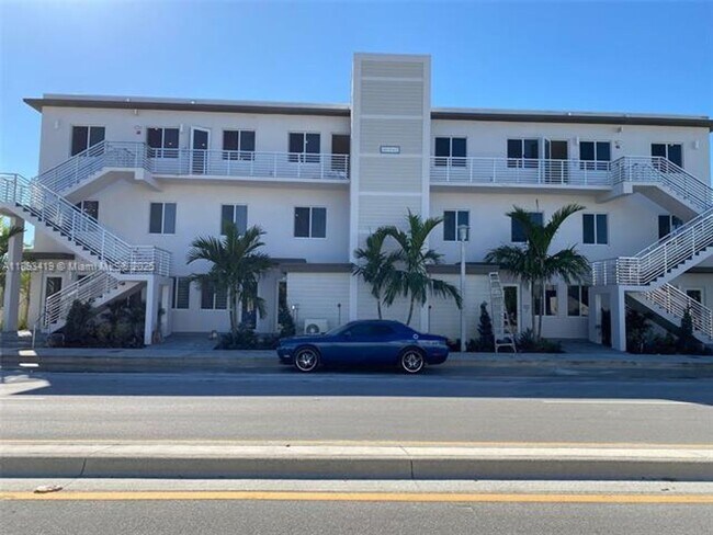 Building Photo - 10250 NW 66th St